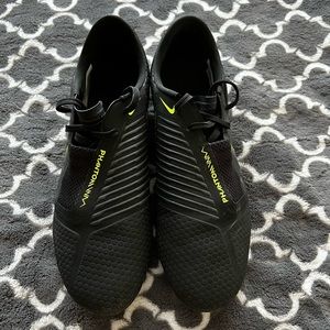 Nike Phaton black soccer cleats